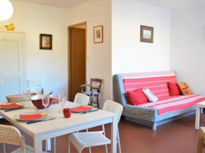 Appartement 2 pièces avec piscine et parking à 2 pas de la plage au Lavandou - FR-1-251-384